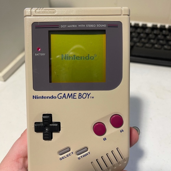 Gameboy Bundle w/Games - Picture 6 of 14